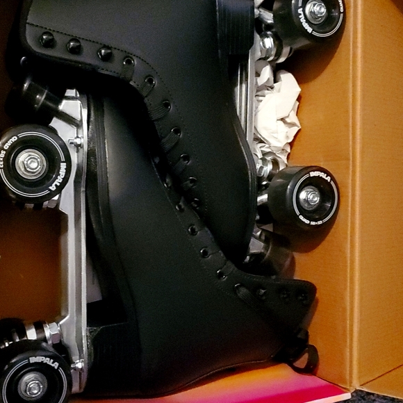 Impala skates - Picture 1 of 2